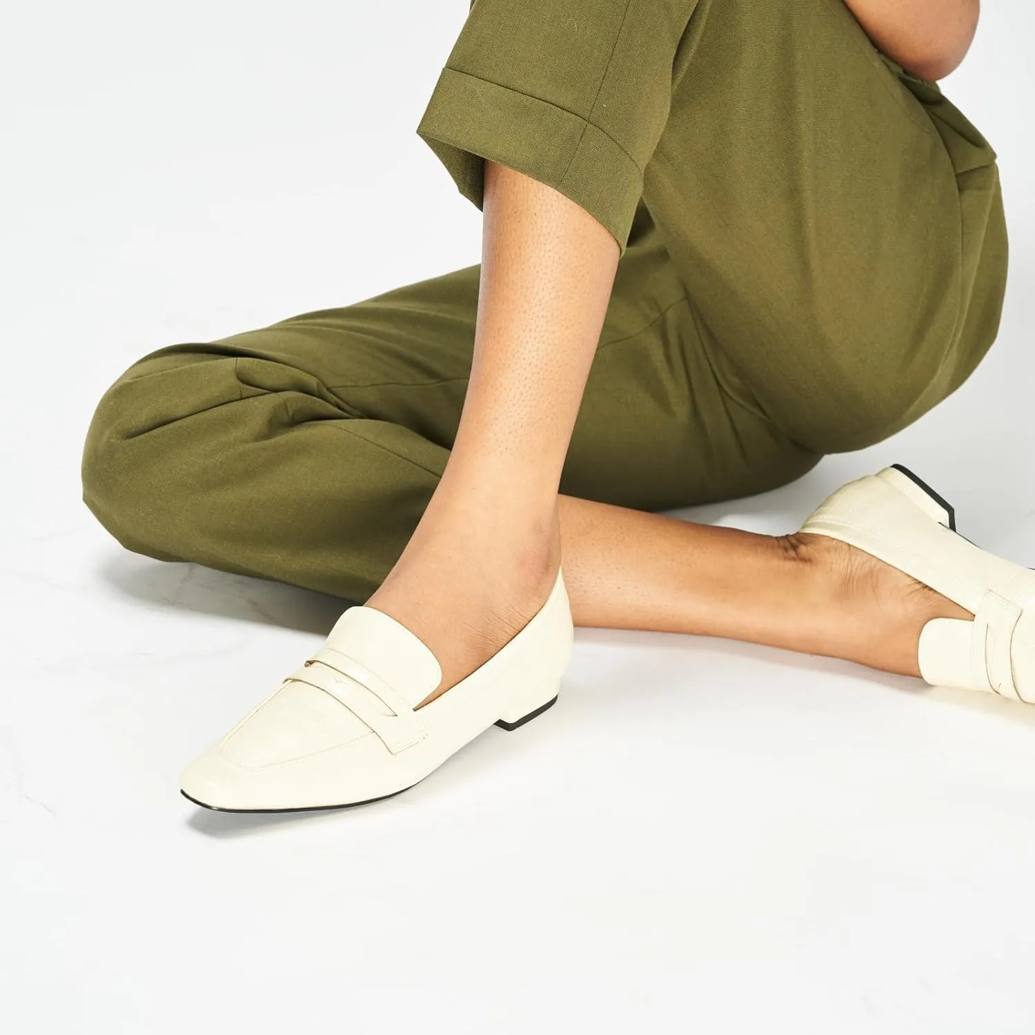 C.Paravano Penny Loafers for Women, Crocodile-Embossed Slip-ons Comfortable Dressy Formal Dress Square Toe Flats Loafer Shoes for Business Casual Wear