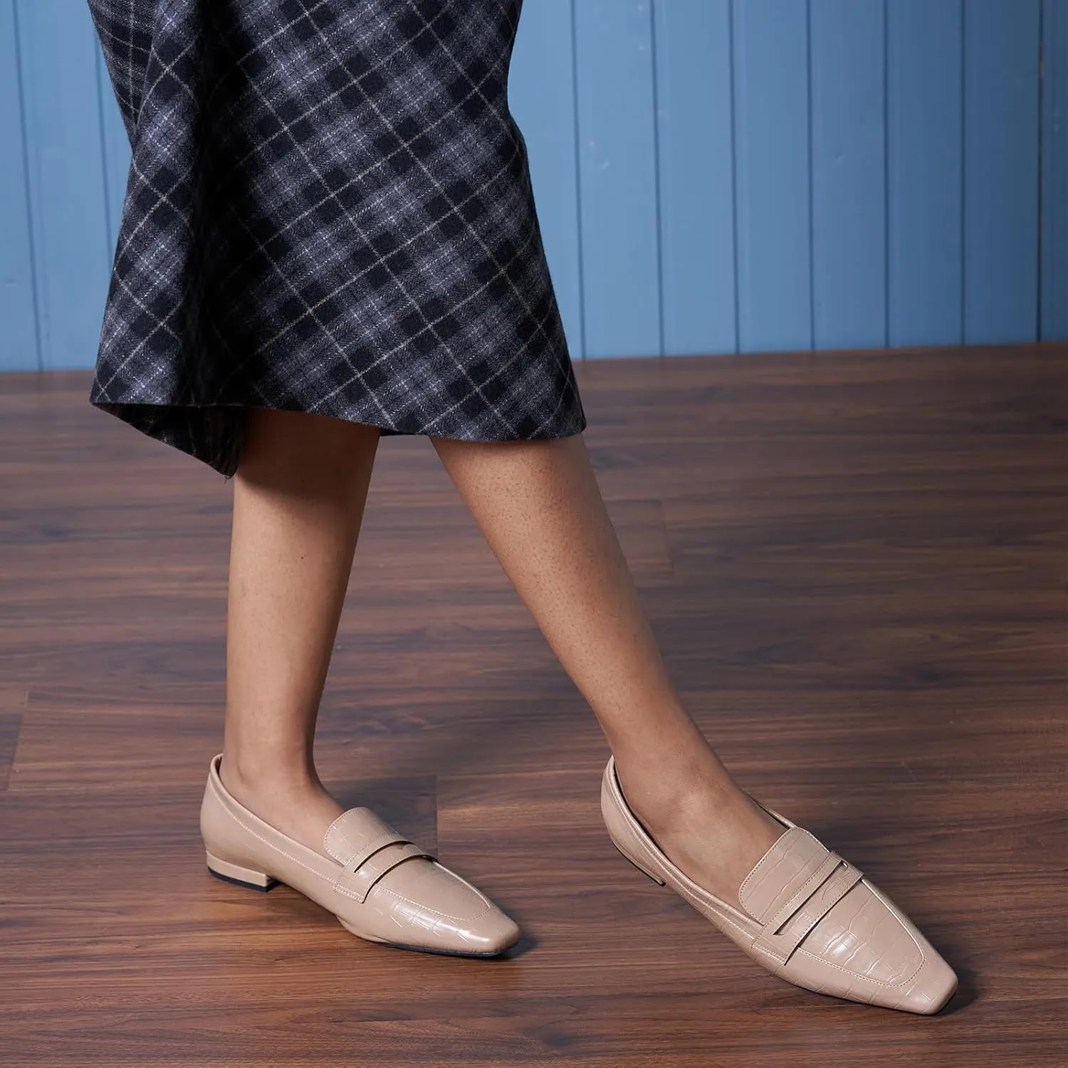 C.Paravano Penny Loafers for Women, Crocodile-Embossed Slip-ons Comfortable Dressy Formal Dress Square Toe Flats Loafer Shoes for Business Casual Wear