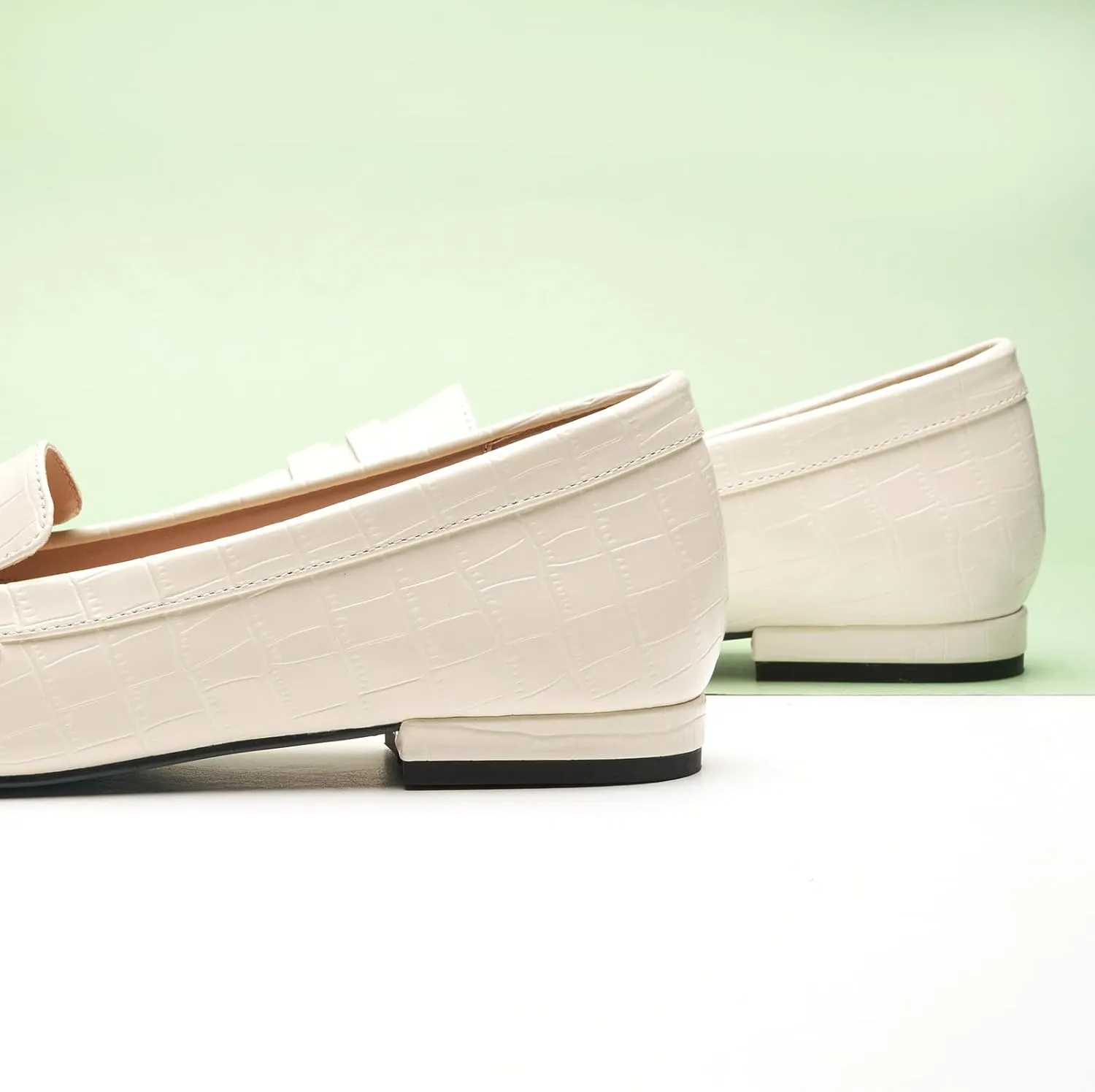 C.Paravano Penny Loafers for Women, Crocodile-Embossed Slip-ons Comfortable Dressy Formal Dress Square Toe Flats Loafer Shoes for Business Casual Wear