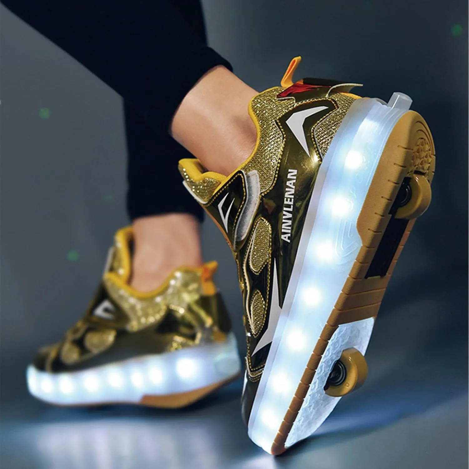Kids Roller Skates Shoes Sneakers for Boys & Girls, Gold Skateboarding Shoe Fashion Parkour Shoes with 2-Wheels Unisex Retractable Skating Shoes for Children's Park Sports Walking