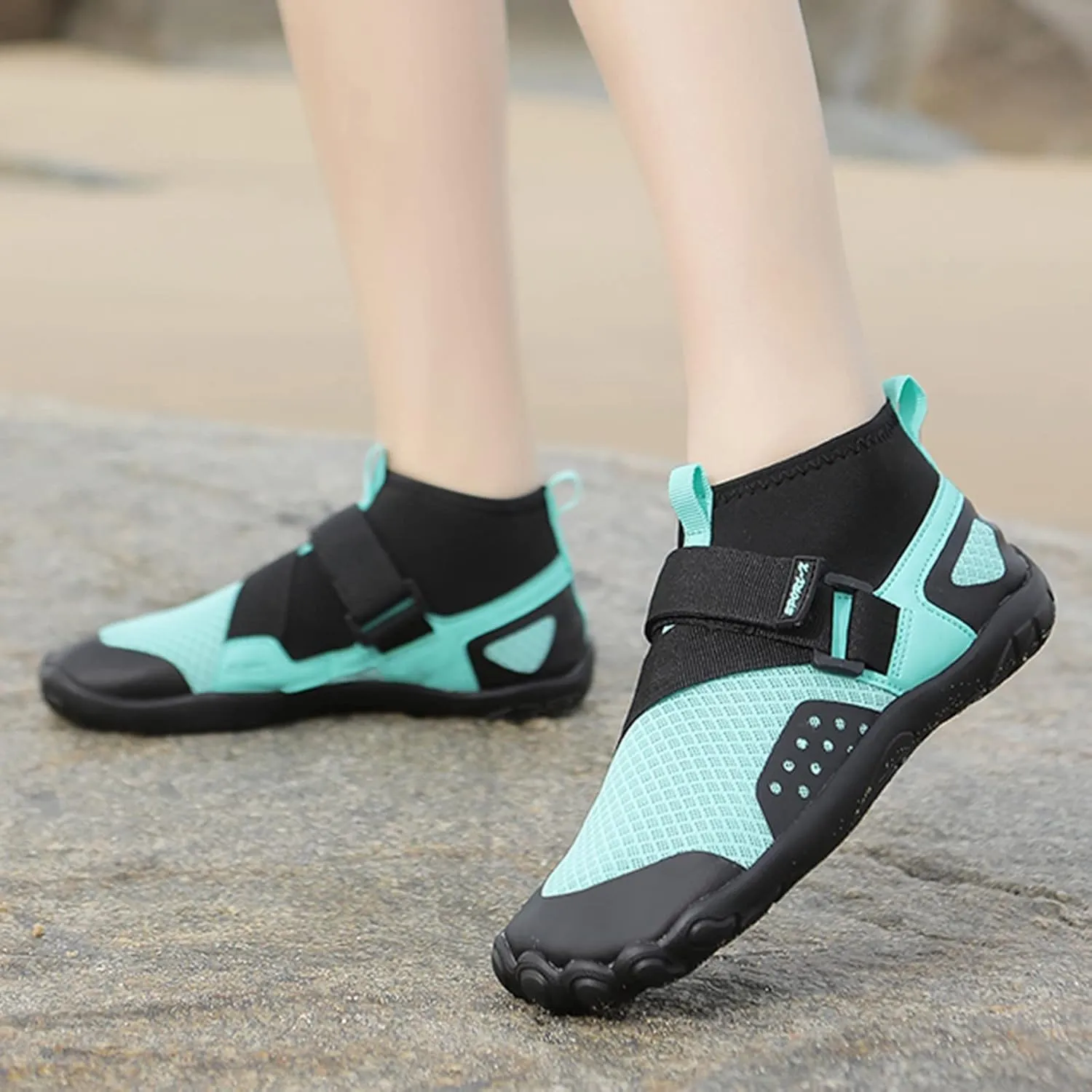 Water Shoes Men Wide Toe Non Slip Casual Arch Support with Drainage for Beach Swim Surf Water Sport