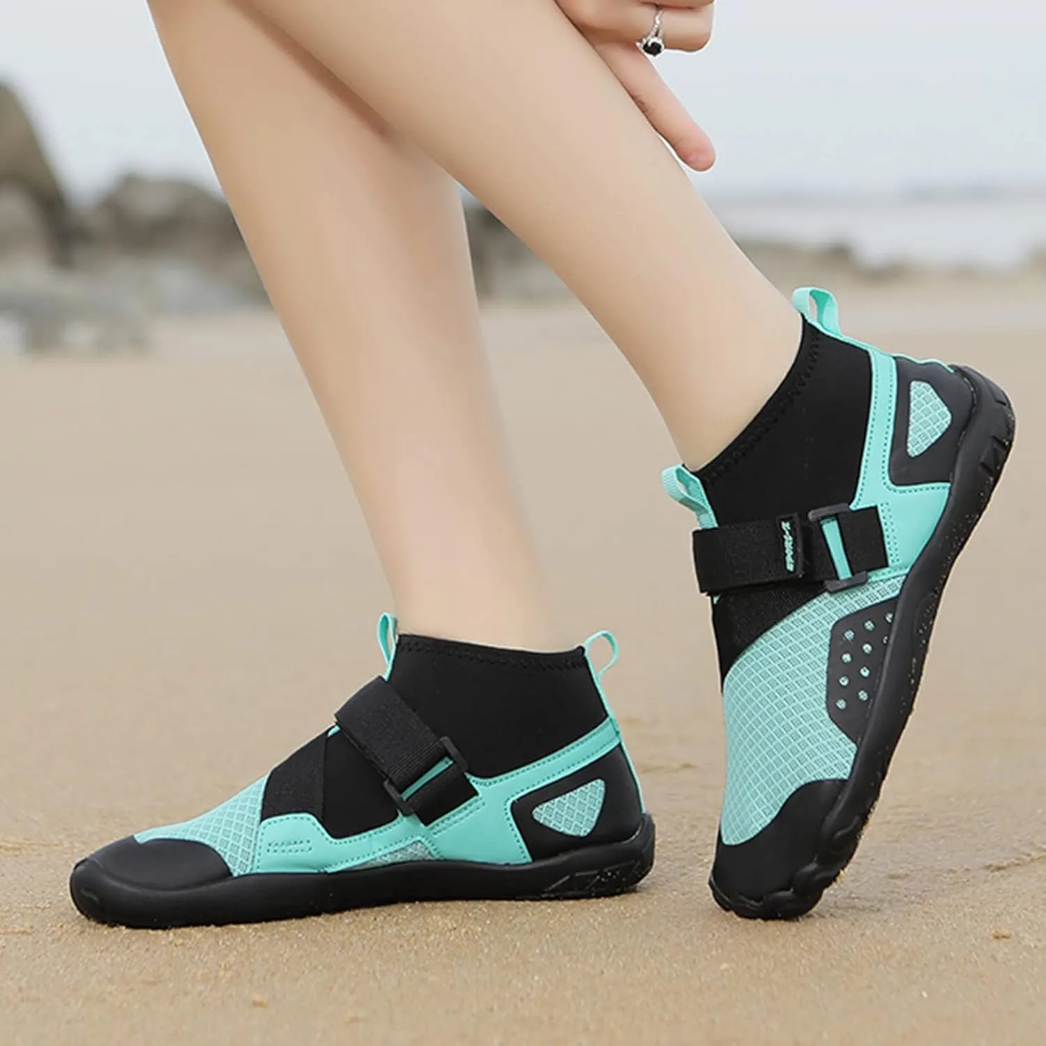 Water Shoes Men Wide Toe Non Slip Casual Arch Support with Drainage for Beach Swim Surf Water Sport