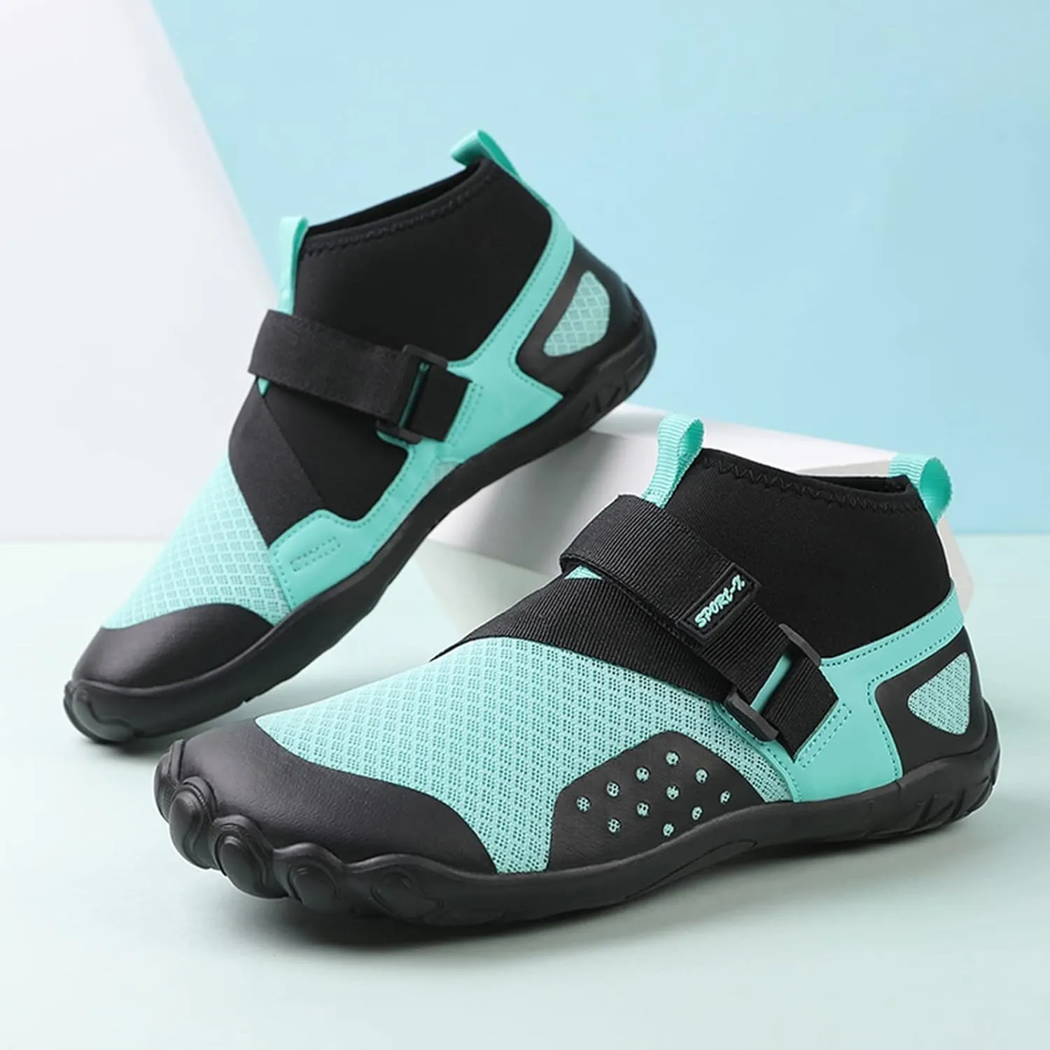 Water Shoes Men Wide Toe Non Slip Casual Arch Support with Drainage for Beach Swim Surf Water Sport