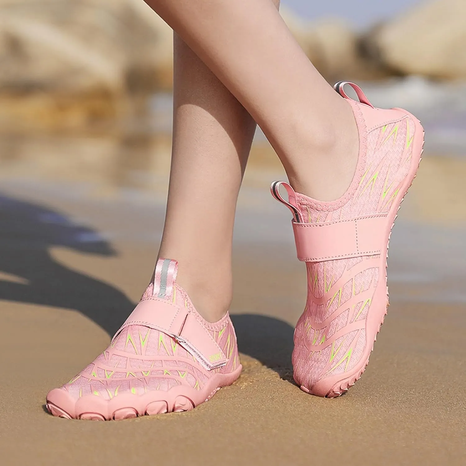 Womens and Mens Water Shoes Breathable Quick-Dry Soft Cushion Barefoot Aqua Socks for Hiking Swimming Beach Wading Surfing Yoga Sport Elastic Band Water Shoe for Men Women Summer Wear Comfy